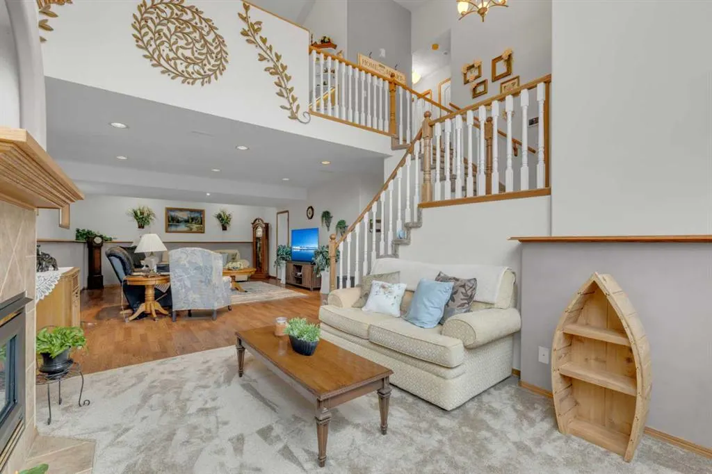 18 Asmundsen Close