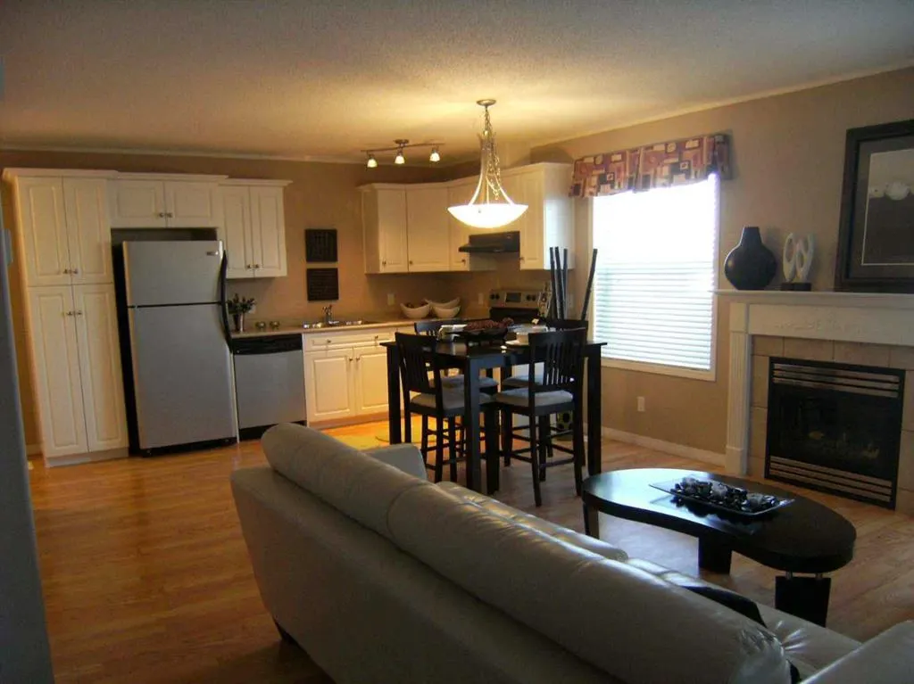 2814 48 Avenue, #303