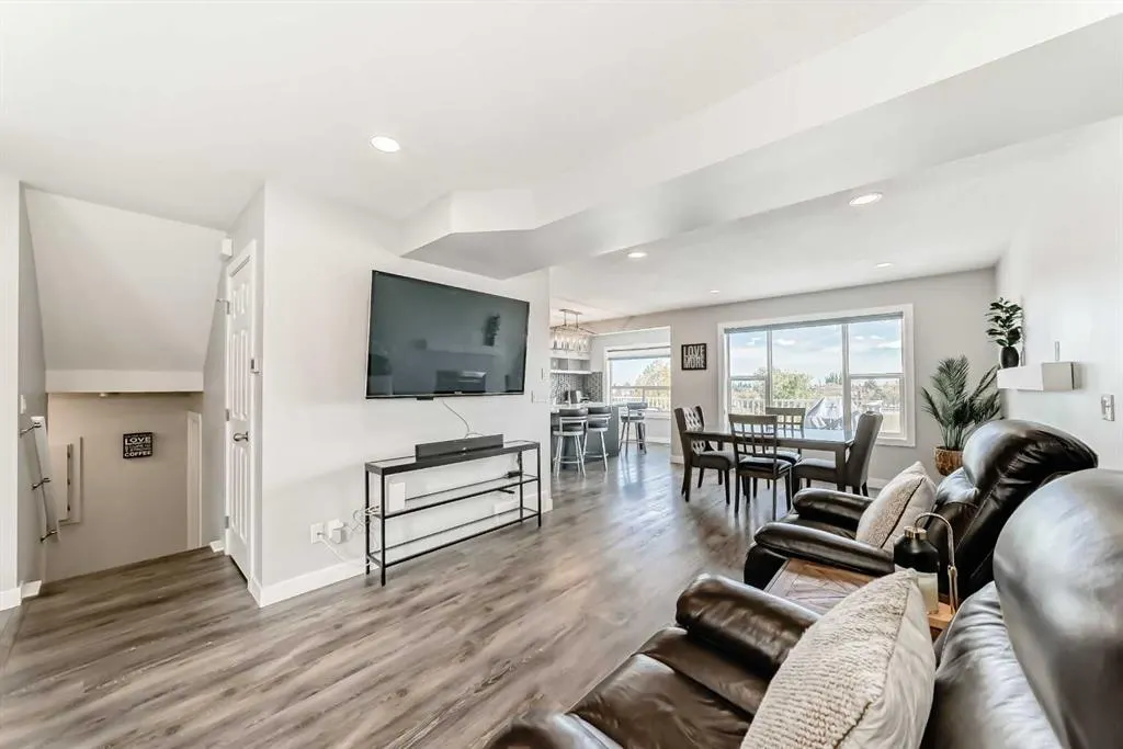 48 Bridleglen Road SW