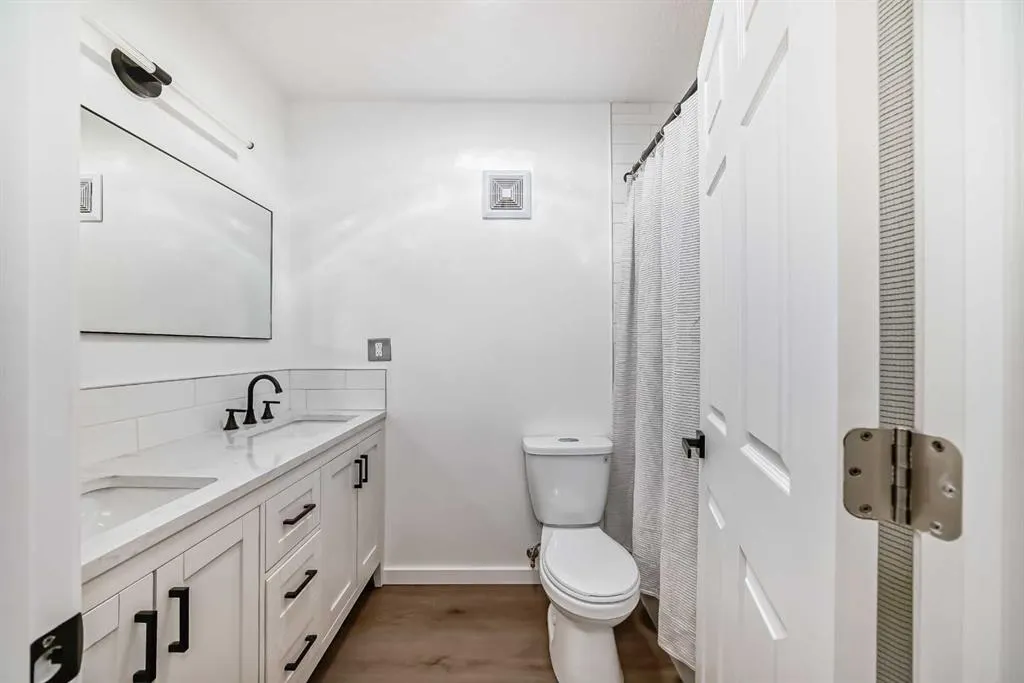 15 Arlington Bay SE