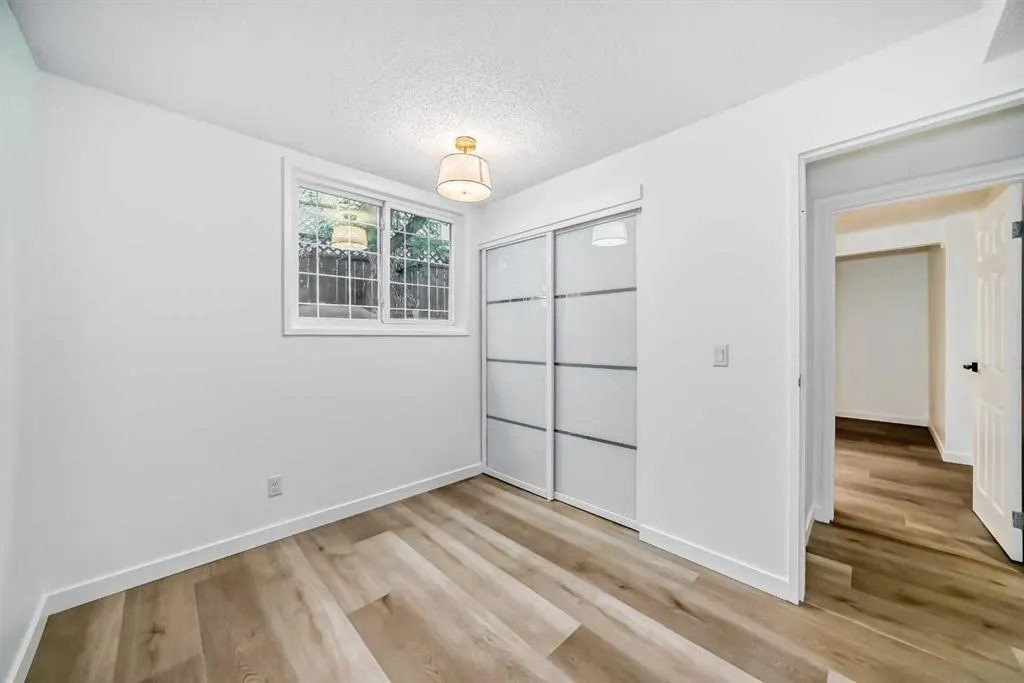 15 Arlington Bay SE