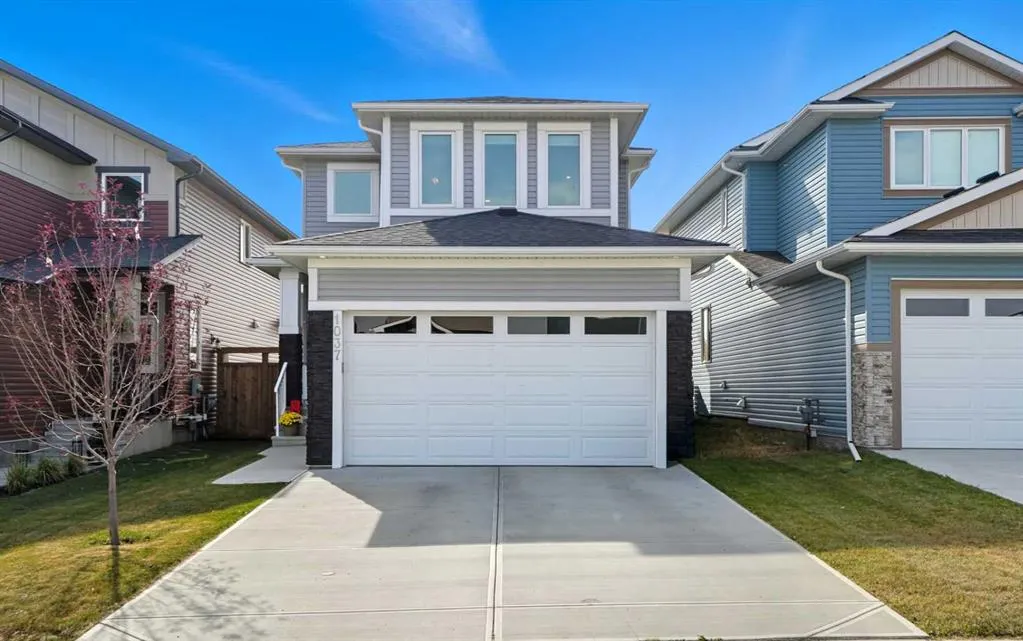 1037 Iron Landing Way