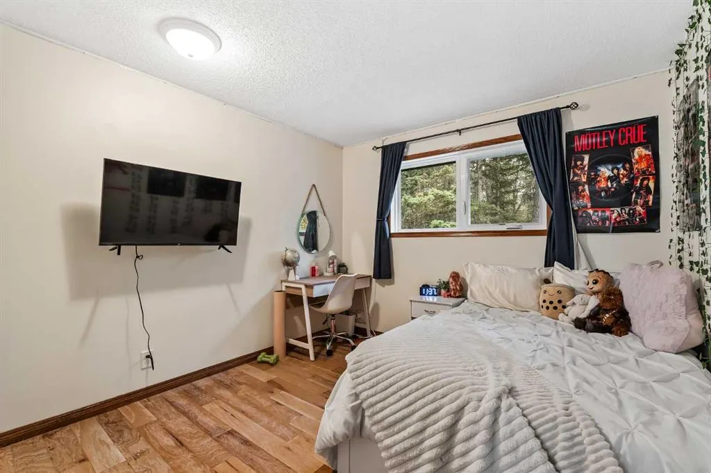 56 Redwood Meadows Drive