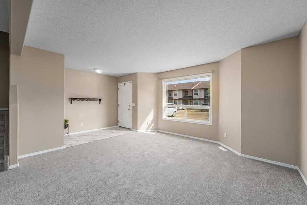 1405 Eagleview Place NW