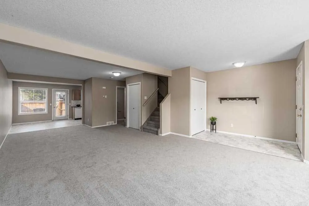 1405 Eagleview Place NW