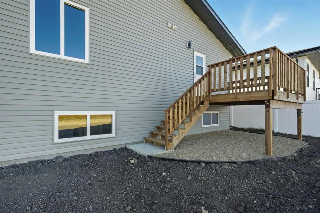 66 Metcalf Way