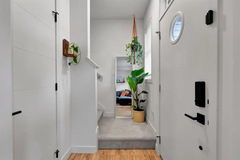 100 Walgrove Court SE, #2108