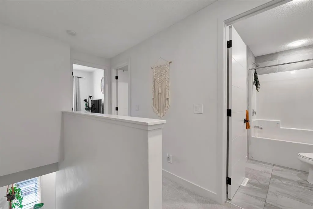 100 Walgrove Court SE, #2108