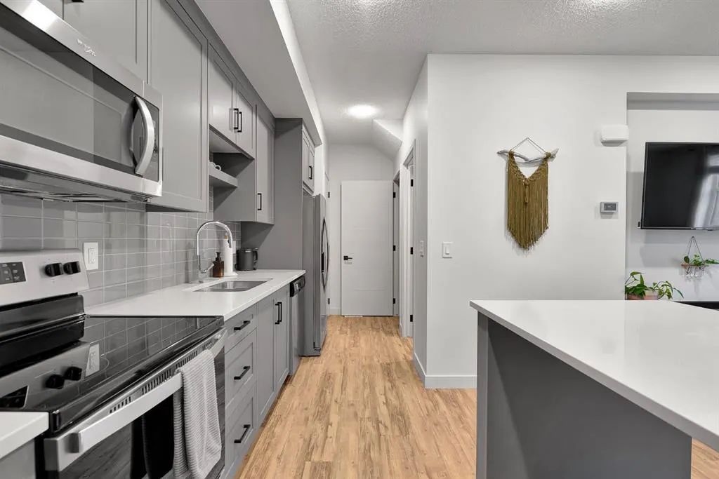 100 Walgrove Court SE, #2108