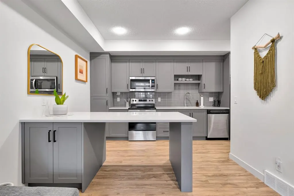 100 Walgrove Court SE, #2108