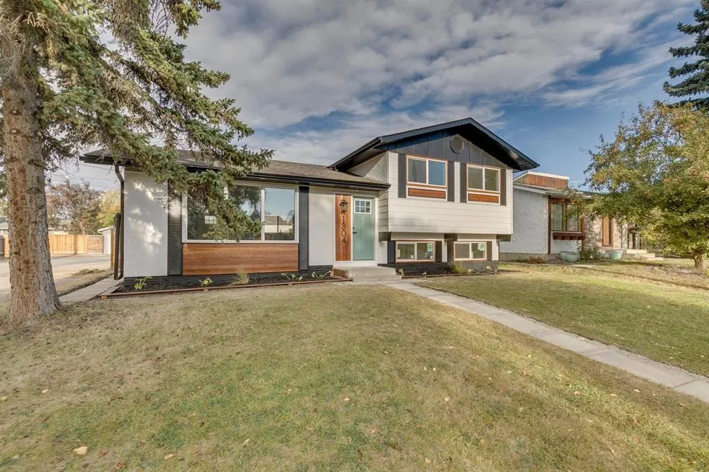 1304 Lake Sylvan Drive SE