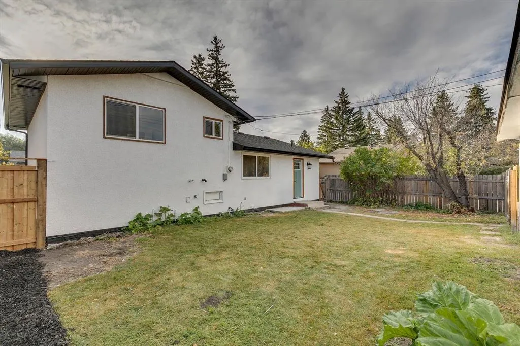 1304 Lake Sylvan Drive SE