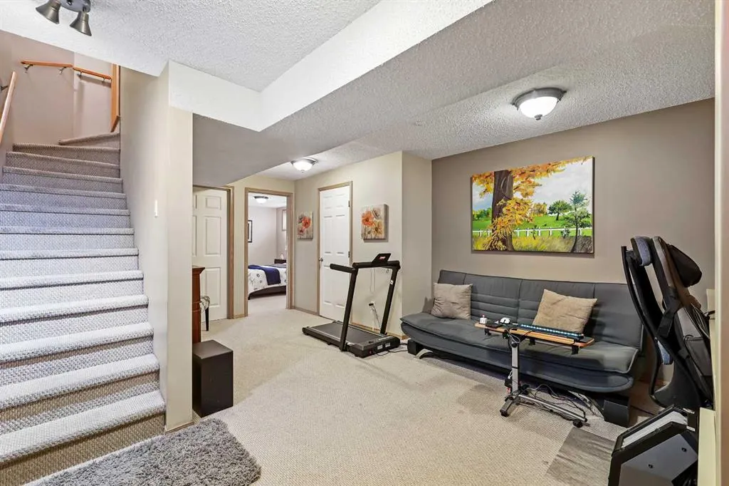 294 Cramond Circle SE