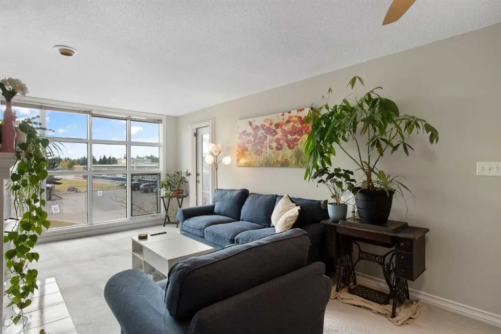 4944 8 Avenue SW, #202