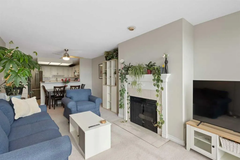 4944 8 Avenue SW, #202