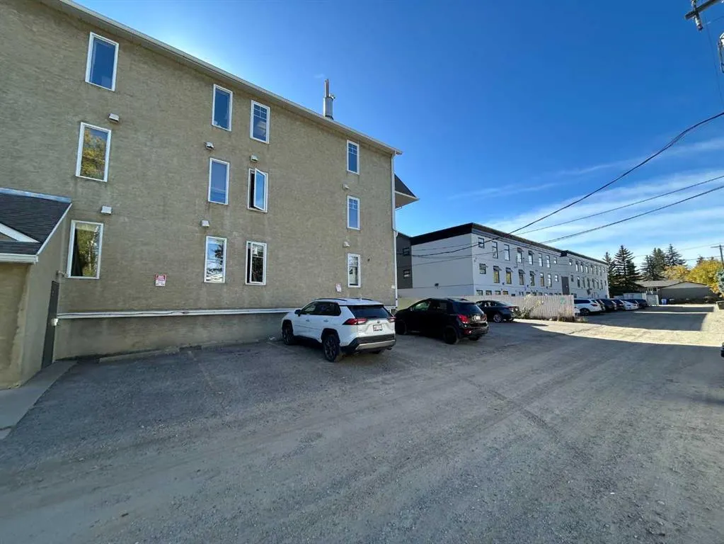 4944 8 Avenue SW, #202