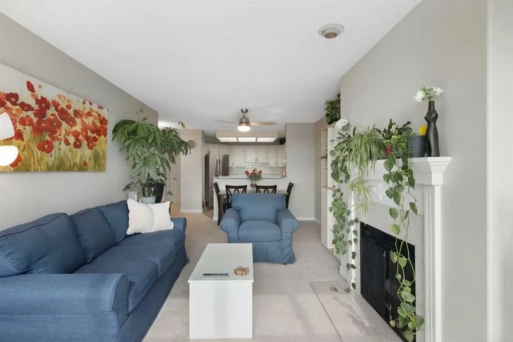 4944 8 Avenue SW, #202