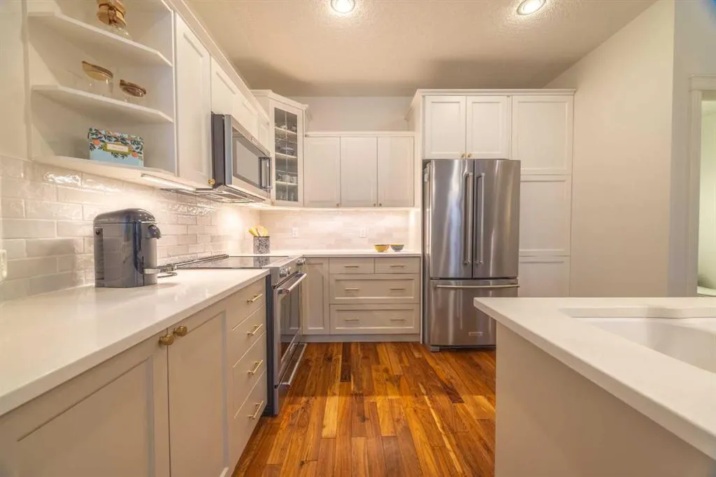 3423 5 Avenue NW, #2