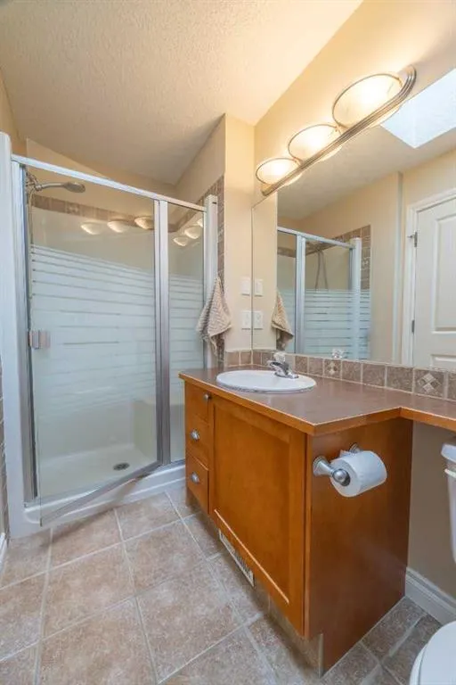 3423 5 Avenue NW, #2