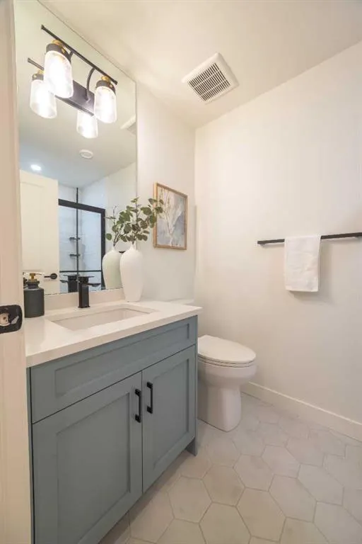 3423 5 Avenue NW, #2