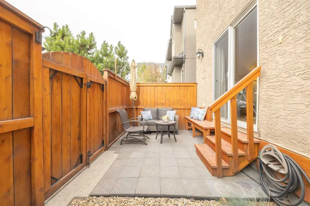 3423 5 Avenue NW, #2
