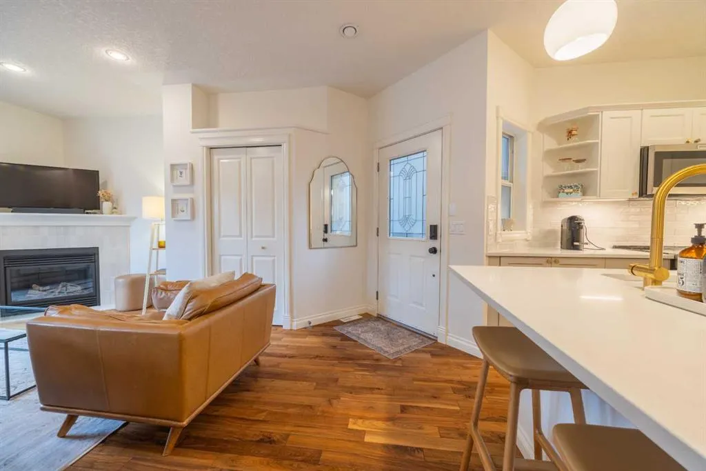3423 5 Avenue NW, #2