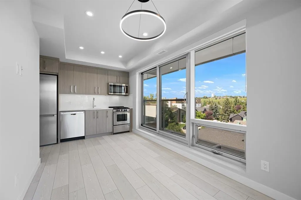 110 18A Street NW, #402