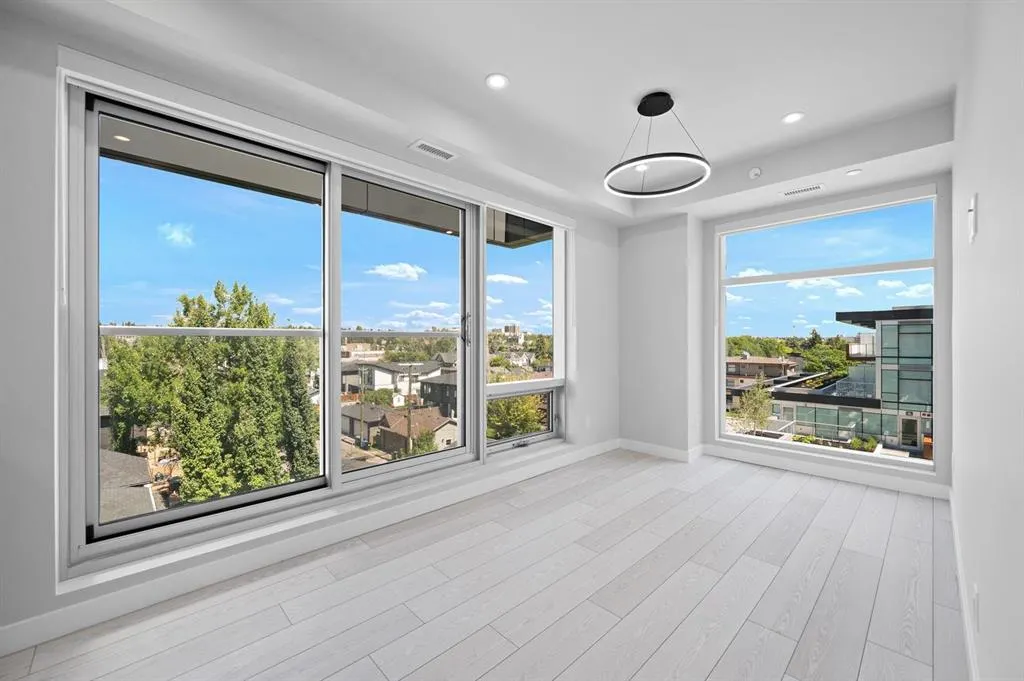 110 18A Street NW, #402
