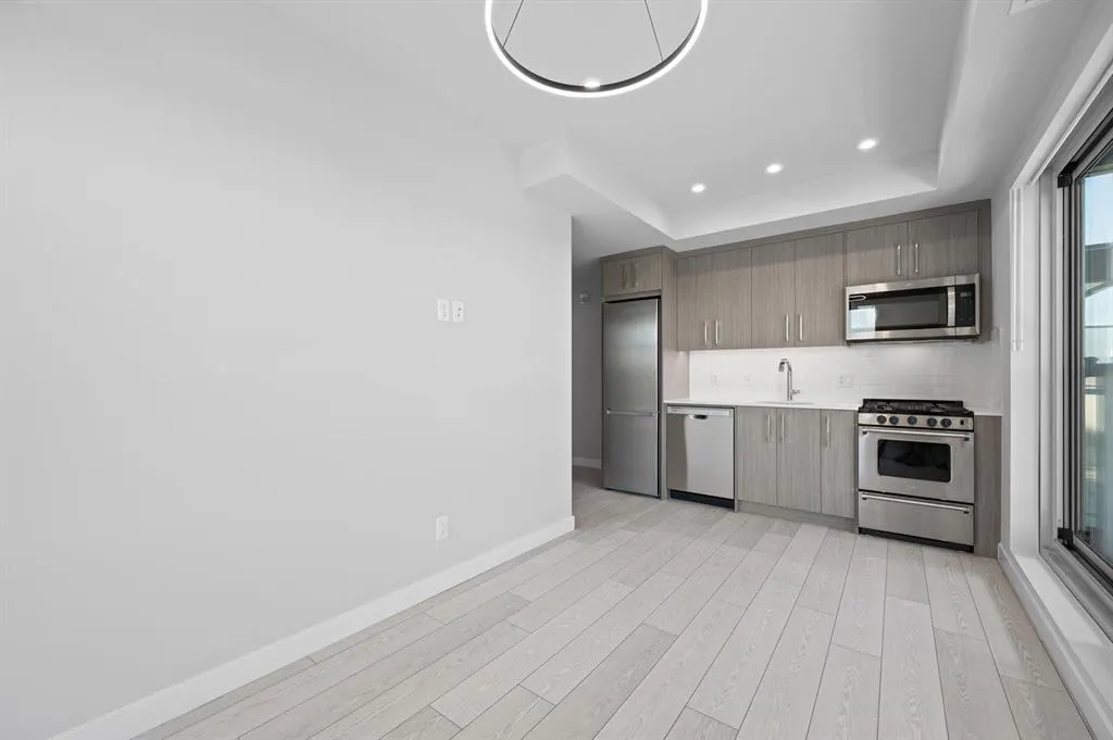 110 18A Street NW, #402