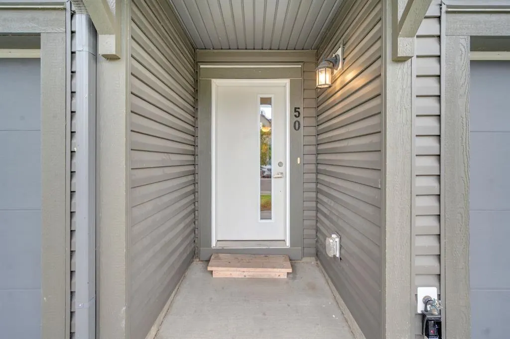 50 Copperstone Common SE