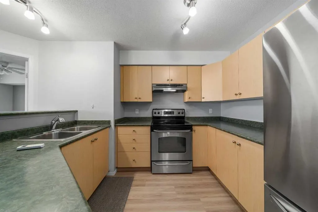 1616 Saamis Drive NW, #304