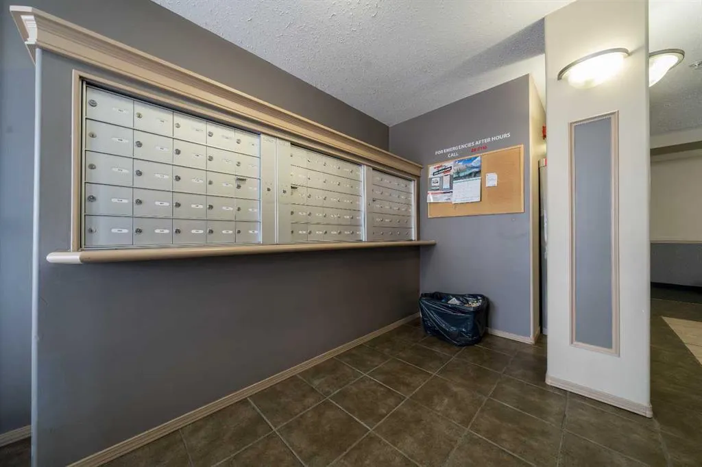 1616 Saamis Drive NW, #304