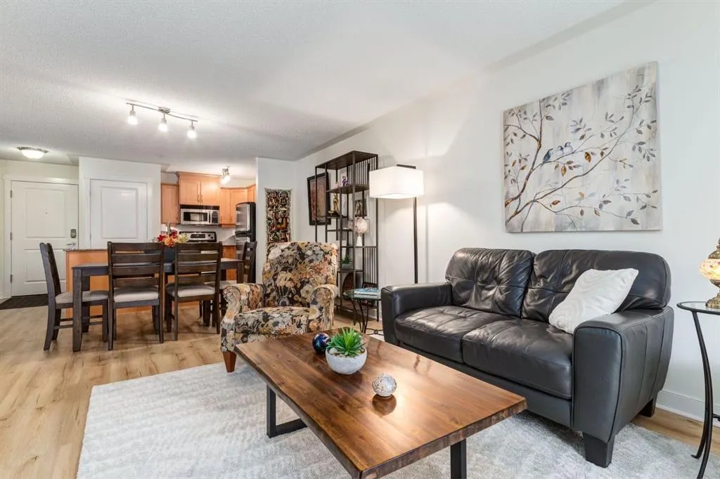 2233 34 Avenue SW, #216