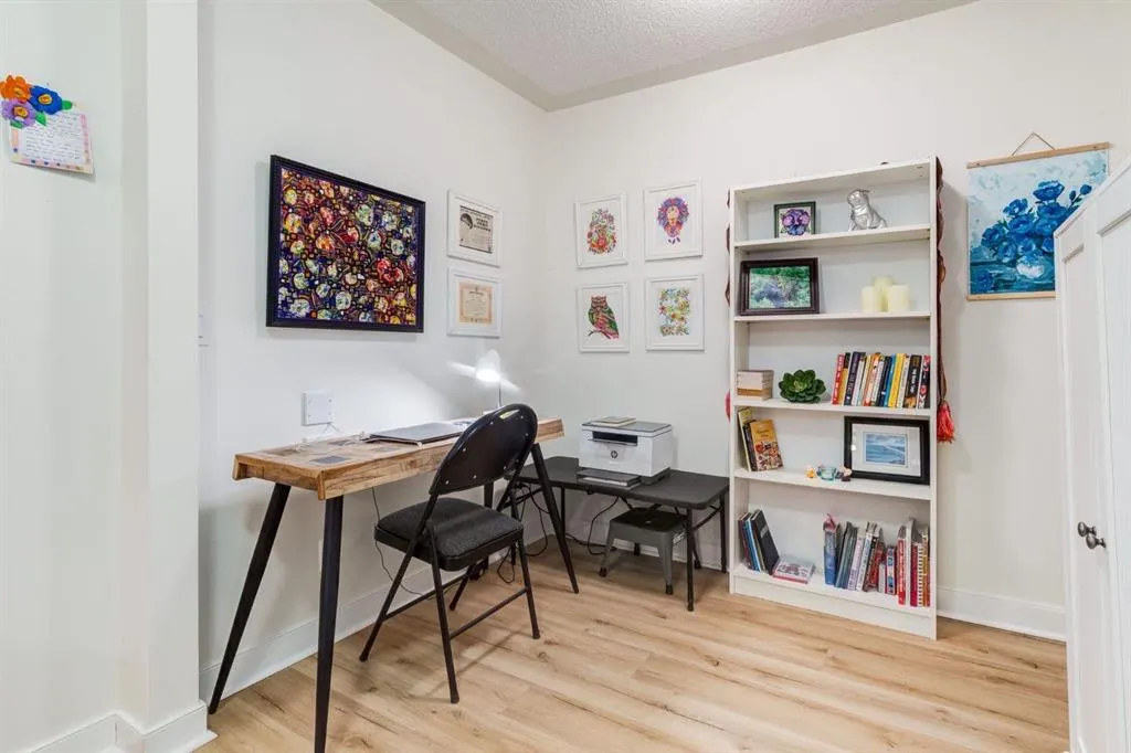 2233 34 Avenue SW, #216