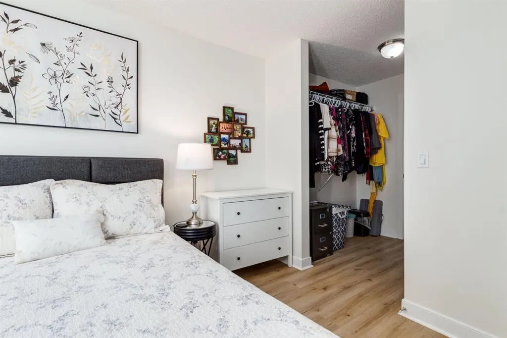 2233 34 Avenue SW, #216
