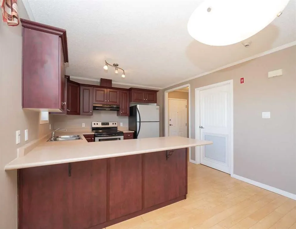 2814 48 Avenue, #202, 303, 304