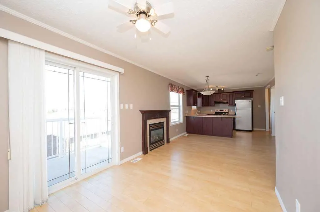 2814 48 Avenue, #202, 303, 304