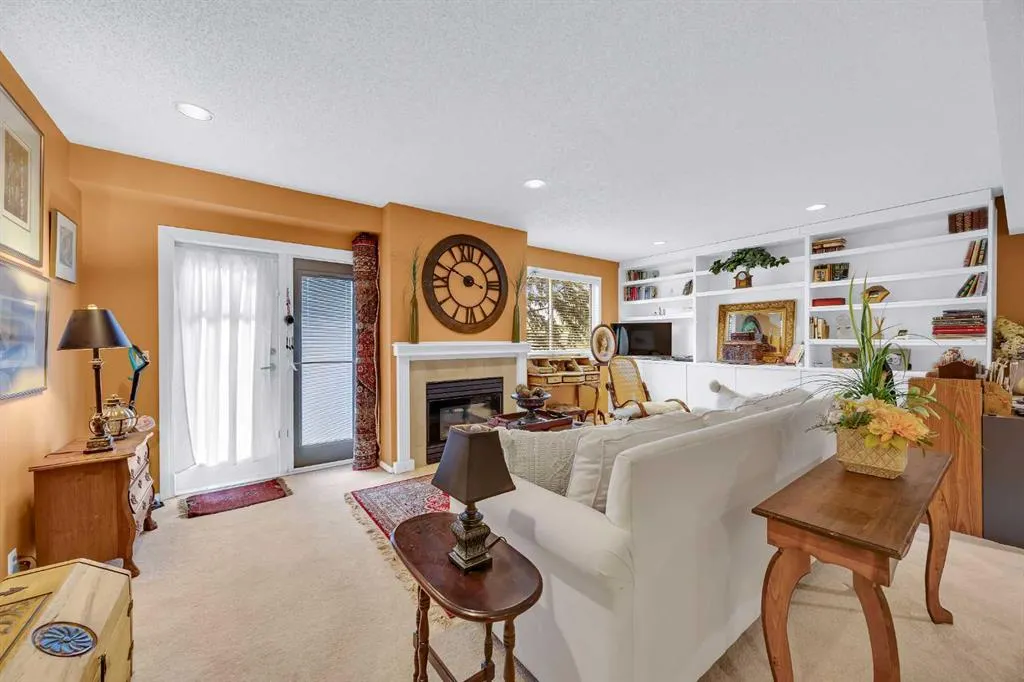 75 Christie Gardens SW