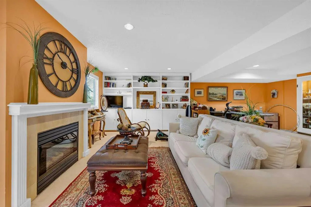 75 Christie Gardens SW