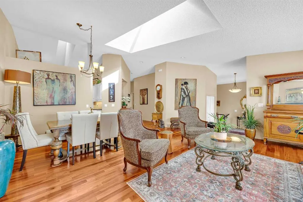 75 Christie Gardens SW