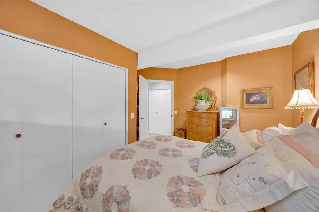 75 Christie Gardens SW