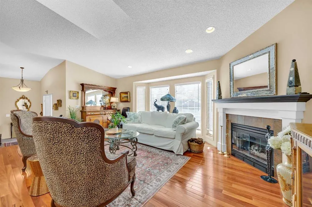 75 Christie Gardens SW