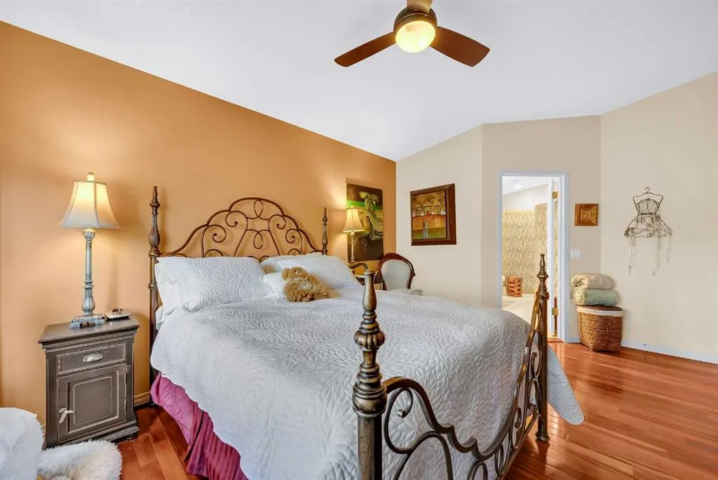 75 Christie Gardens SW