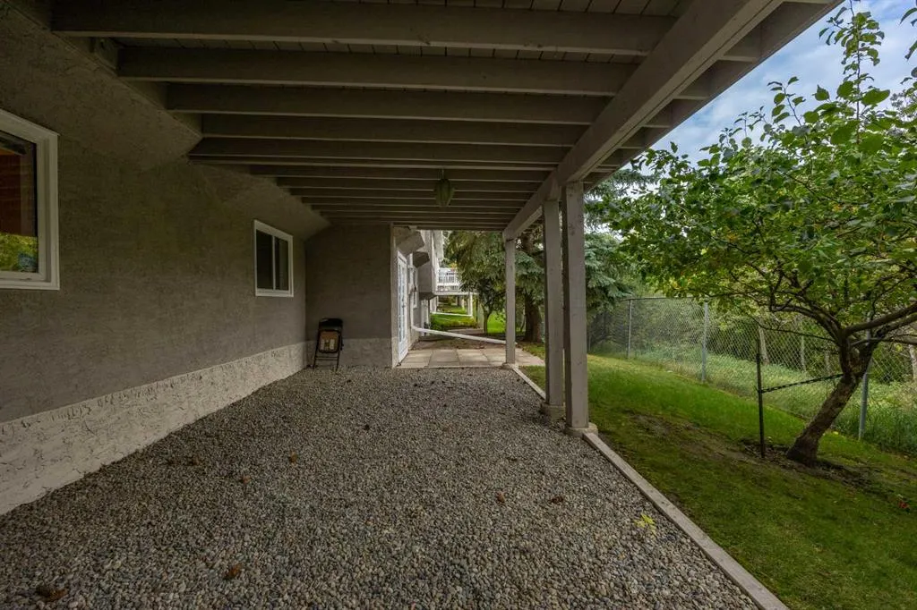 75 Christie Gardens SW