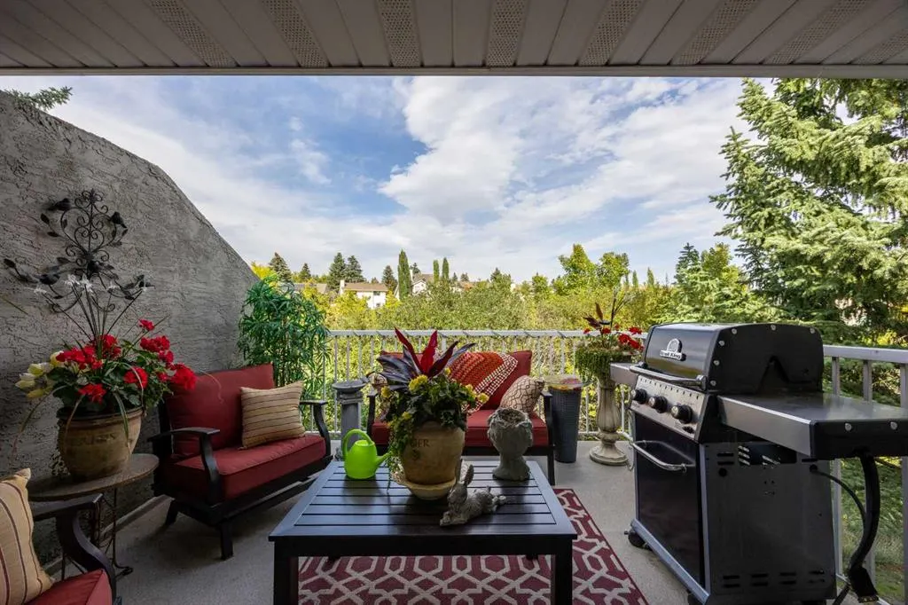 75 Christie Gardens SW