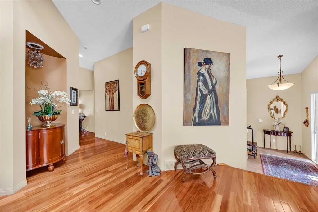 75 Christie Gardens SW