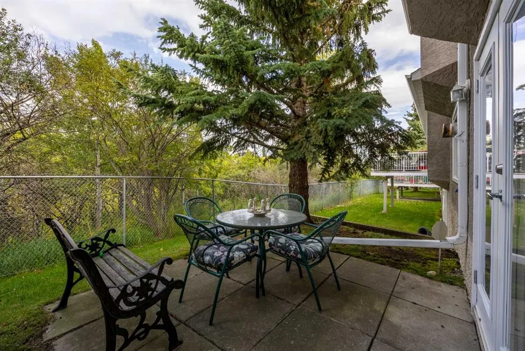 75 Christie Gardens SW