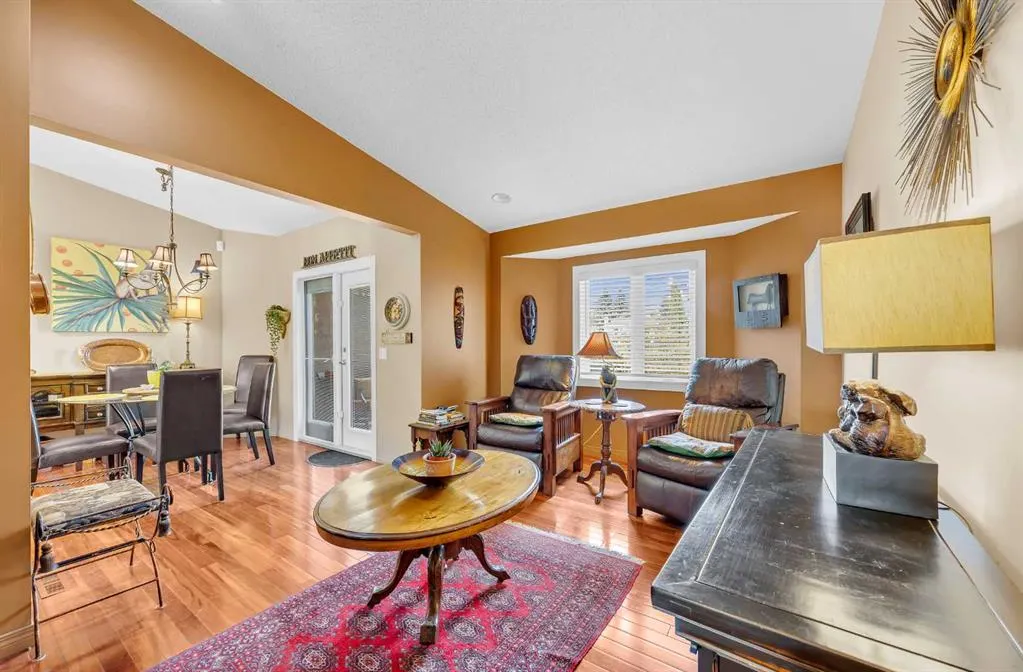 75 Christie Gardens SW