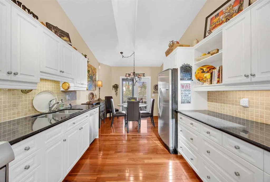 75 Christie Gardens SW