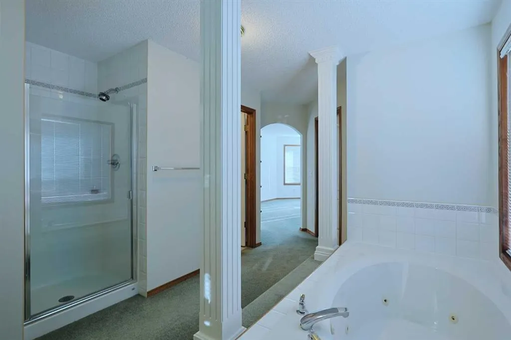 57 Hamptons Circle NW